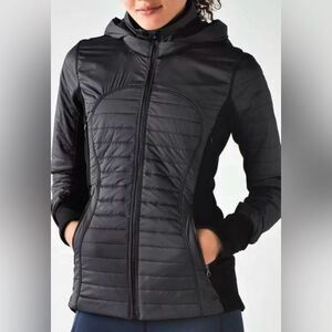 Lululemon Women’s Size 12 First Mile Quilted Puffer Running Black Jacket